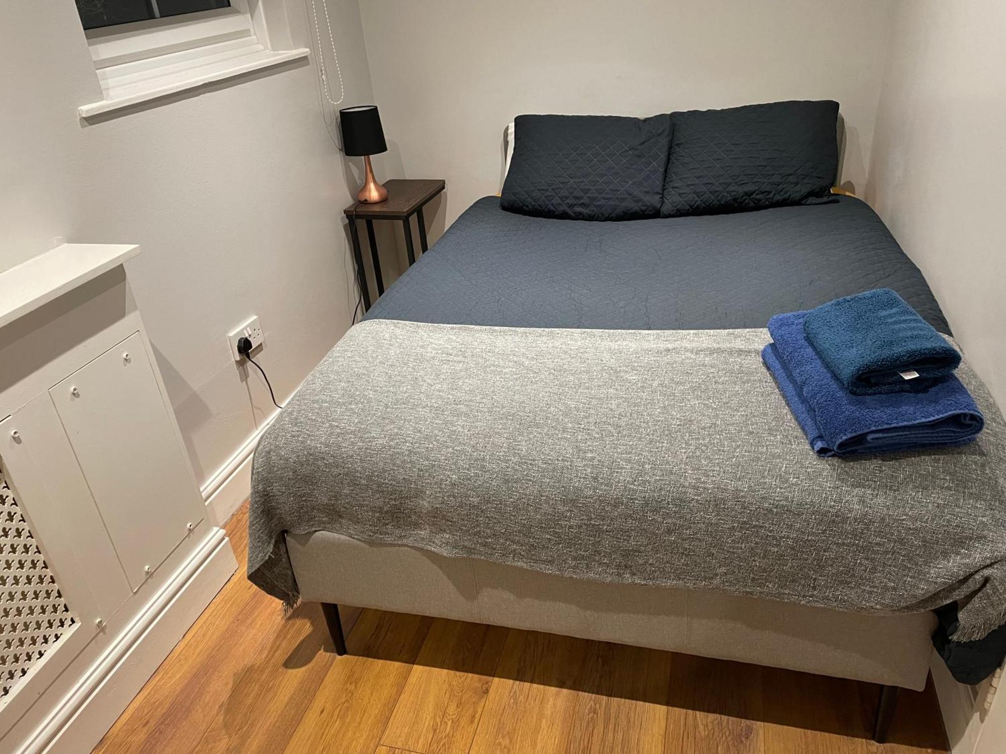 2 Bedroom Chiswick Park Tube Station * London